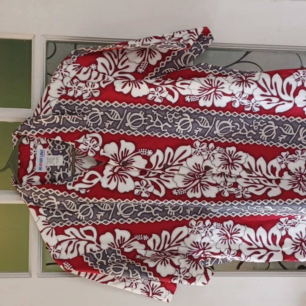 Hawaii shirt men's size large  made in Hawaii 100 % cotton